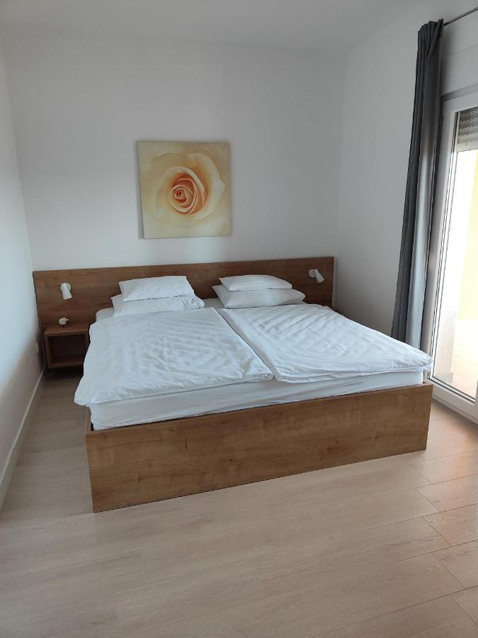 Apartmani Seka Vodice Exterior photo