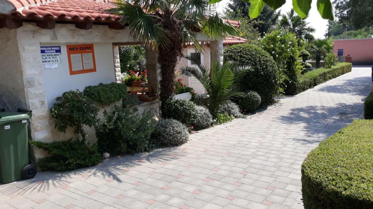 Apartmani Seka Vodice Exterior photo